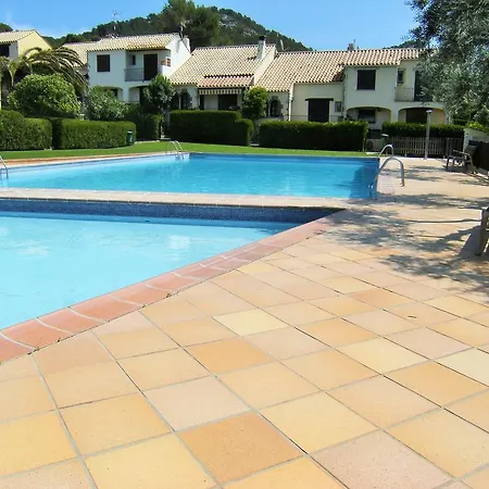 Holiday home Casas Adosadas Les Oliveres *
