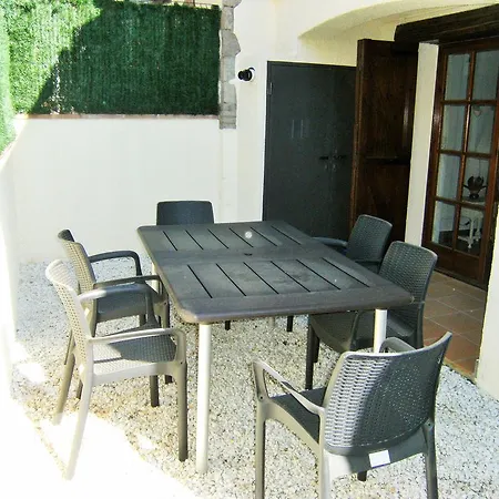 Holiday home Casas Adosadas Les Oliveres