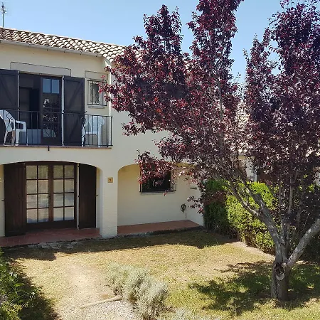 Casas Adosadas Les Oliveres Holiday home Torroella De Montgri